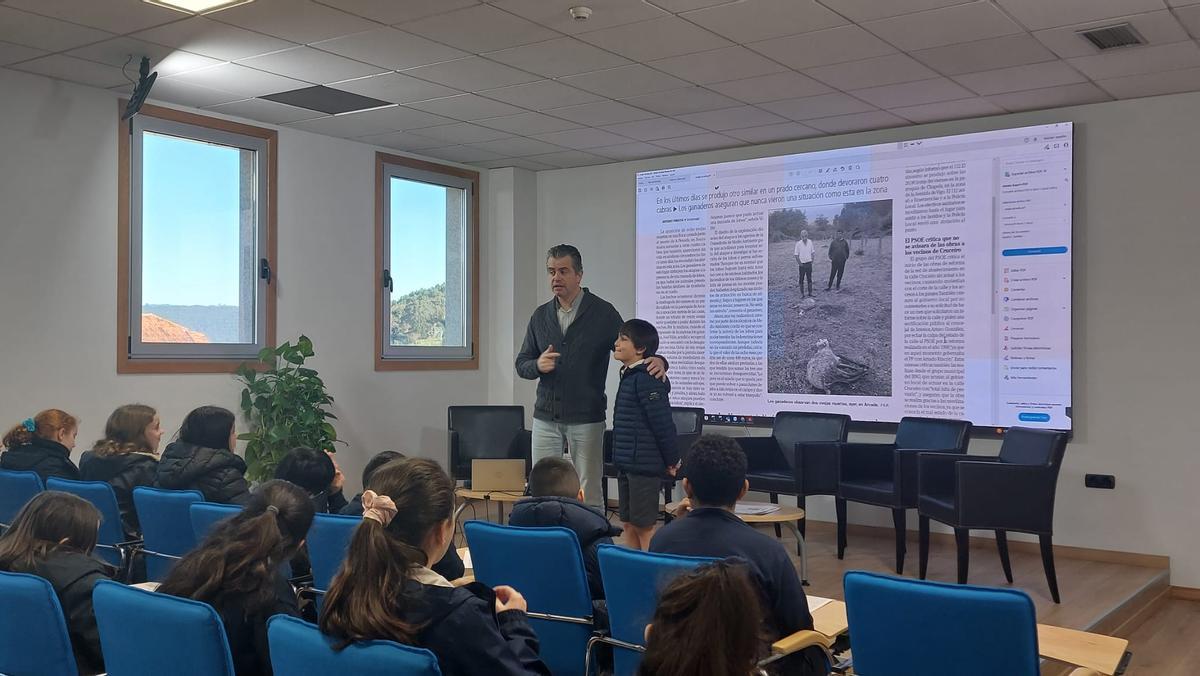 El colegio Cluny descubriendo la hemeroteca.