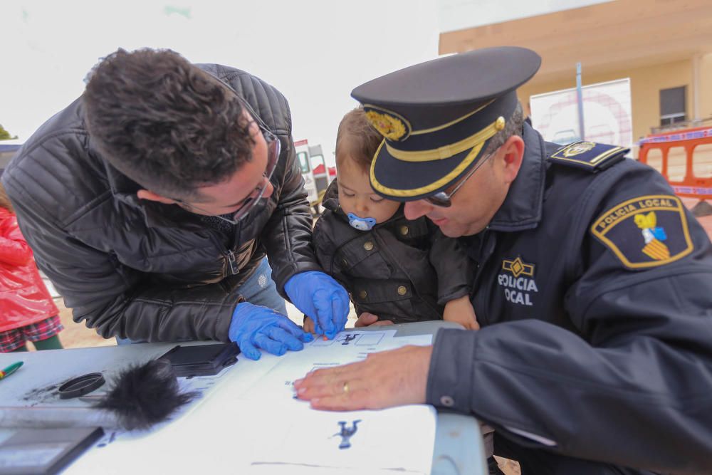 Exhibición policial en Granja de Rocamora