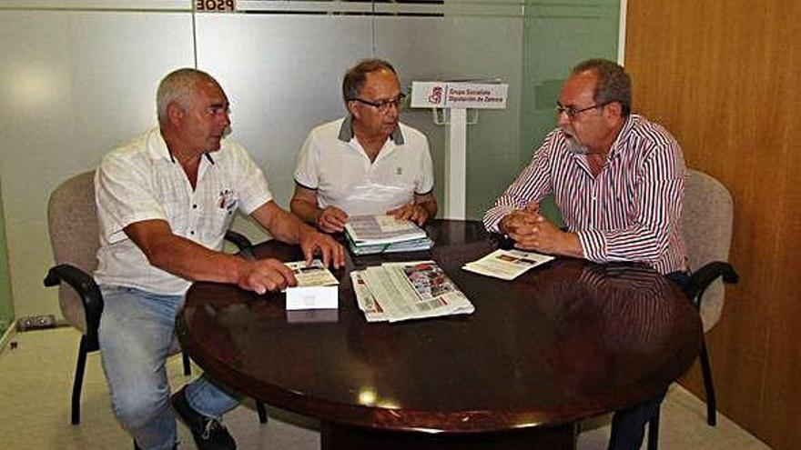 Por la derecha José Manuel Pilo, Manuel Ramos y José Antonio de la Torre.