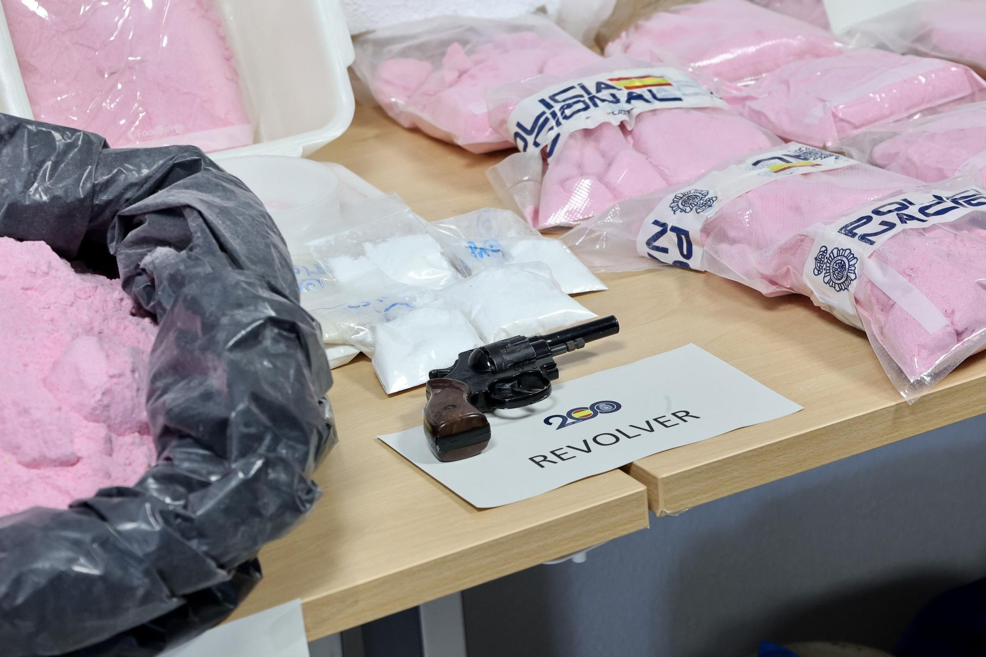 El mafioso irlandés John Gilligan, de nuevo a la cárcel por un laboratorio de cocaína rosa en su casa en Orihuela Costa