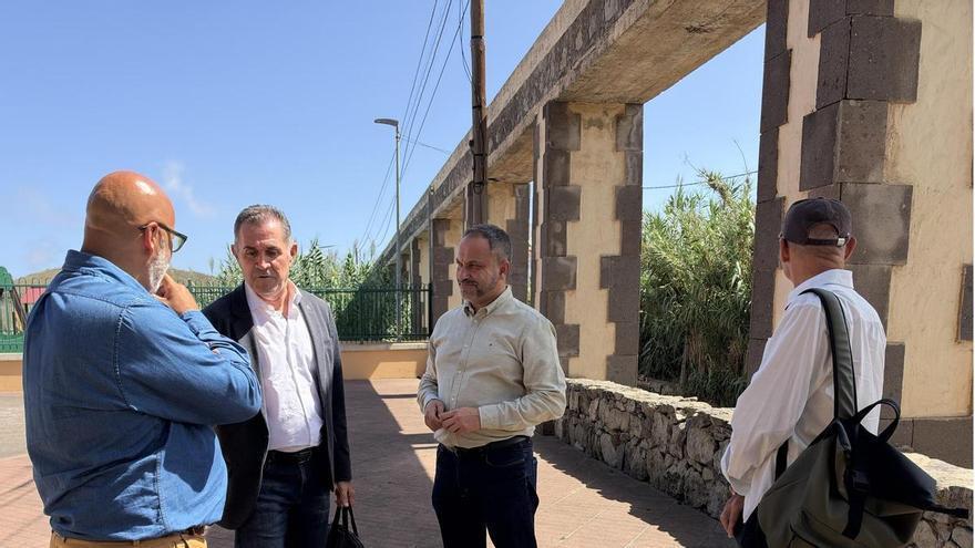 Moya aborda con Patrimonio la conservación de su arquitectura histórica