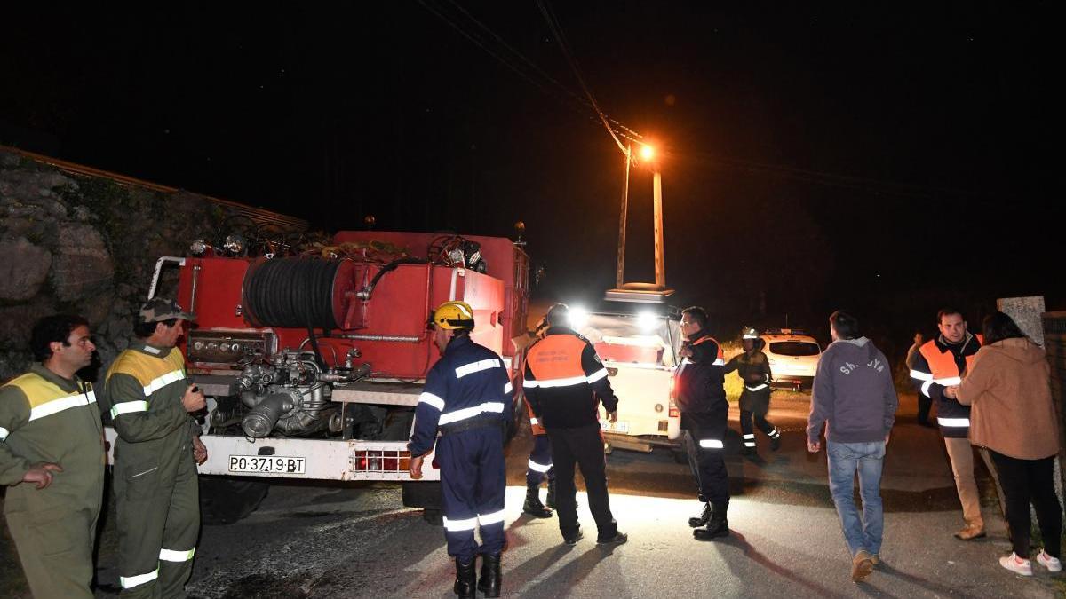 Extinguido el incendio en Cerdedo-Cotobade tras afectar a 105 hectáreas