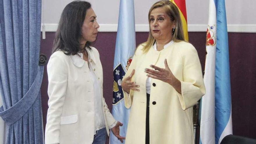 La alcaldesa de Marín recibió ayer a la presidenta de la Diputación Provincial, Carmela Silva.  // S.A.