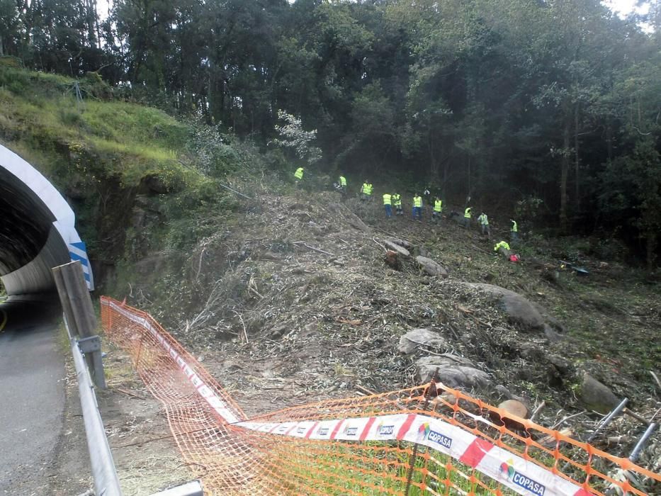 Rescatan la planeadora del hombre muerto en Cangas