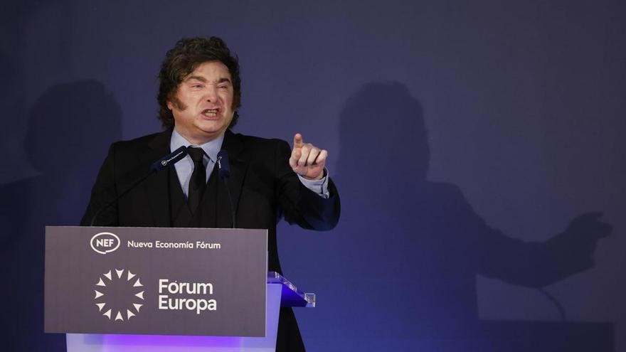 Milei llama "impresentable dictador" a Sánchez en un acto en Madrid