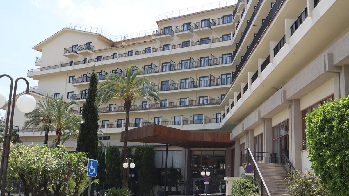 Fachada del hotel Intelier Orange de Benicàssim.