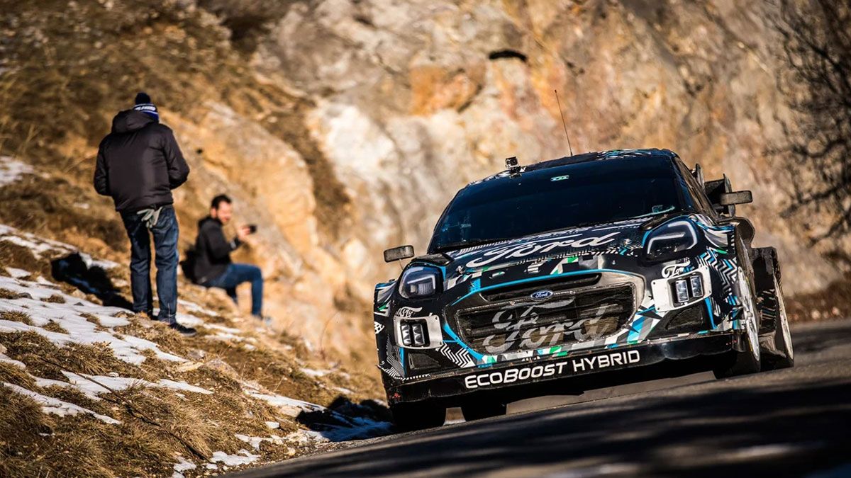 Loeb, durante sus pruebas al volante del Ford Puma Rally1