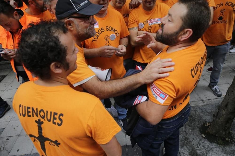 Reunión de los trabajadores de Vesuvius con SASEC