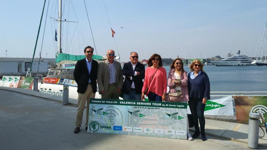 La organización en la presentación del torneo.