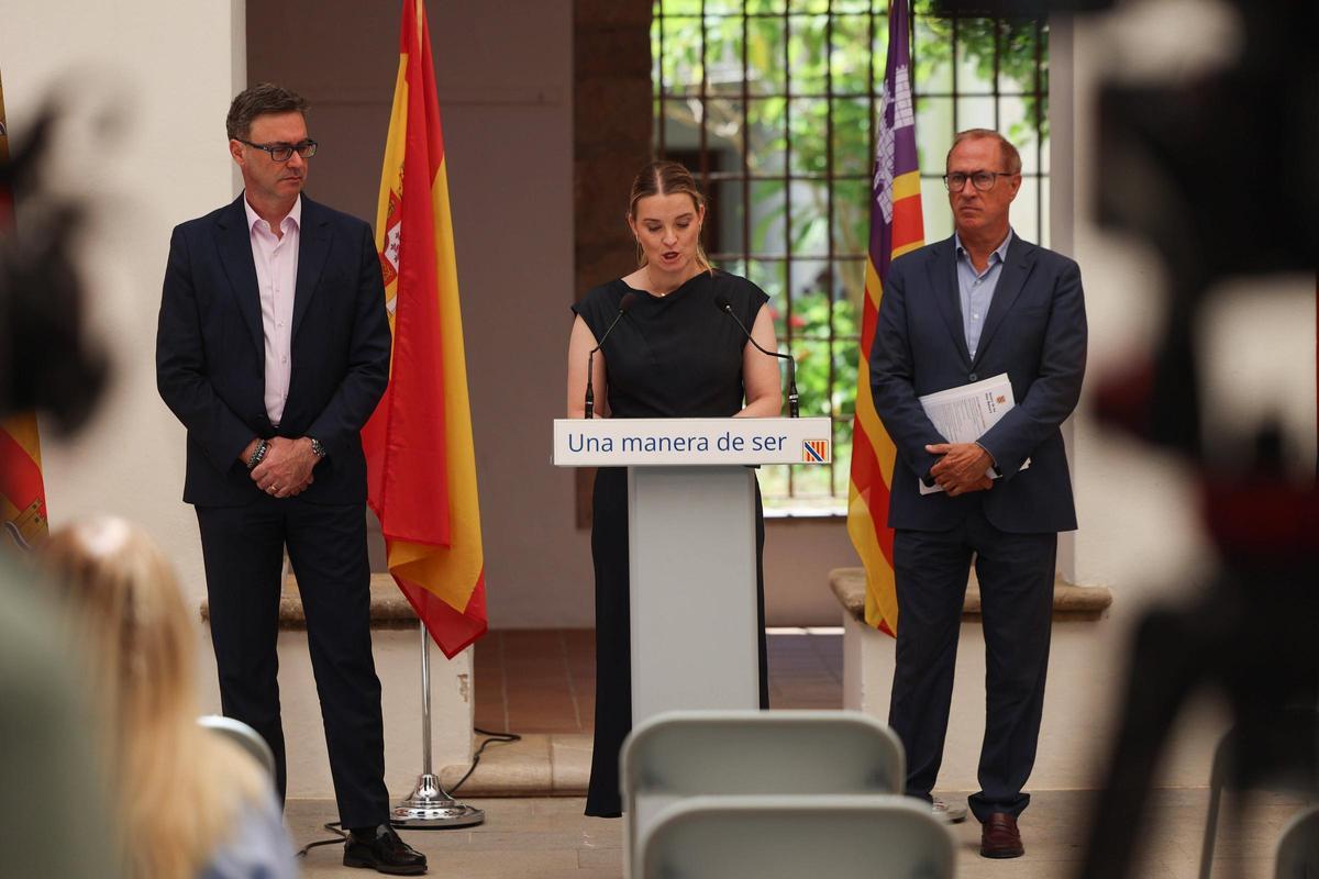 Todas las imágenes de la rueda de prensa en Ibiza de la presidenta del Govern, Marga Prohens