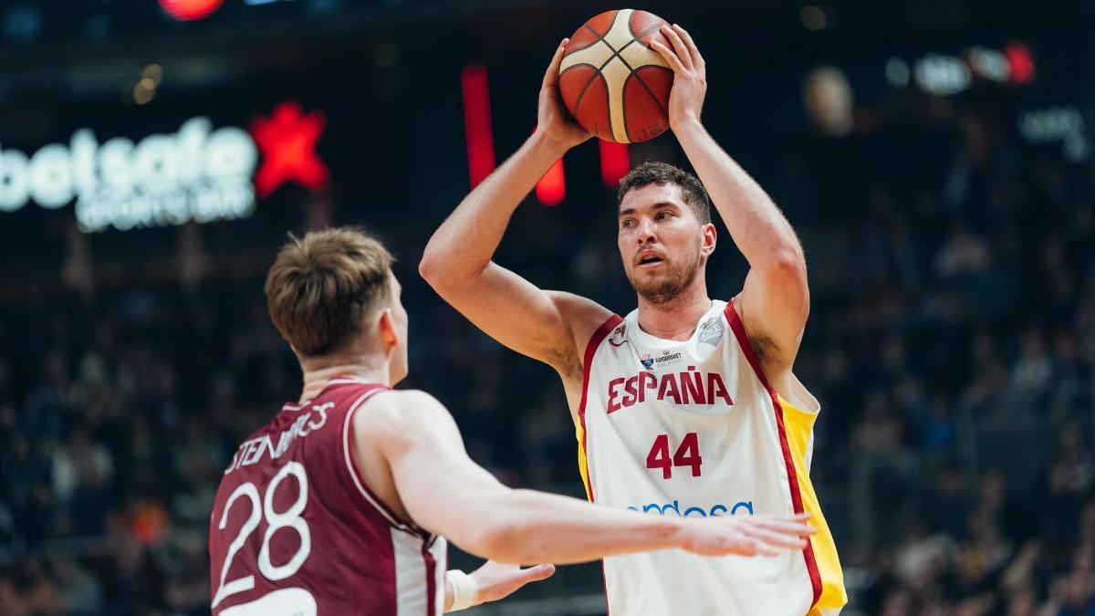 Joel Parra, in an FIBA ​​Windows match with Spain