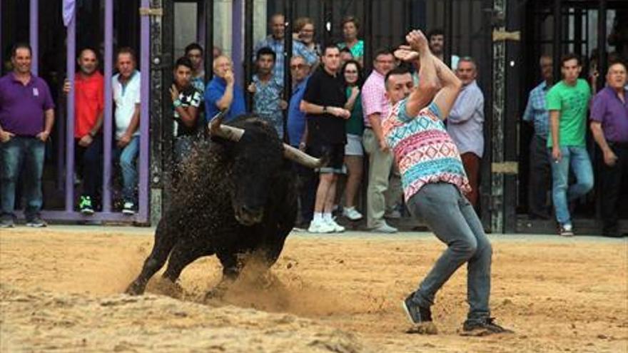 Nules abre programa taurino con un morlaco de Madroñiz