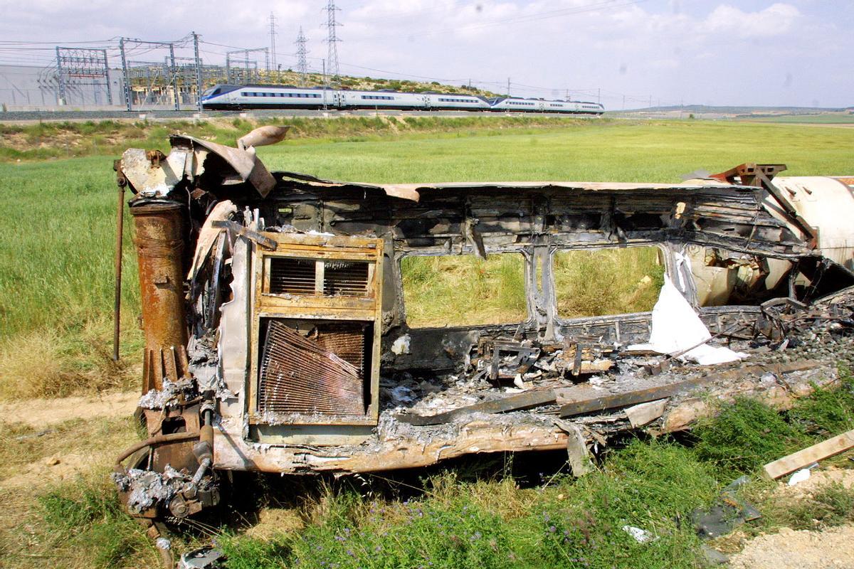 Las imágenes del trágico accidente ferroviario de Chinchilla que salpicó de lleno a la Región de Murcia