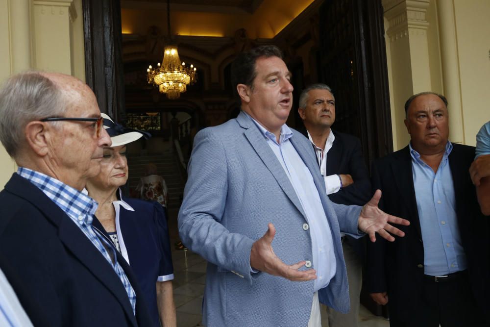 Reunión por el futuro del Málaga CF en el Ayuntamiento