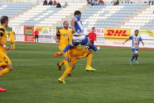 Futbol. La Hoya-UCAM (0-0)