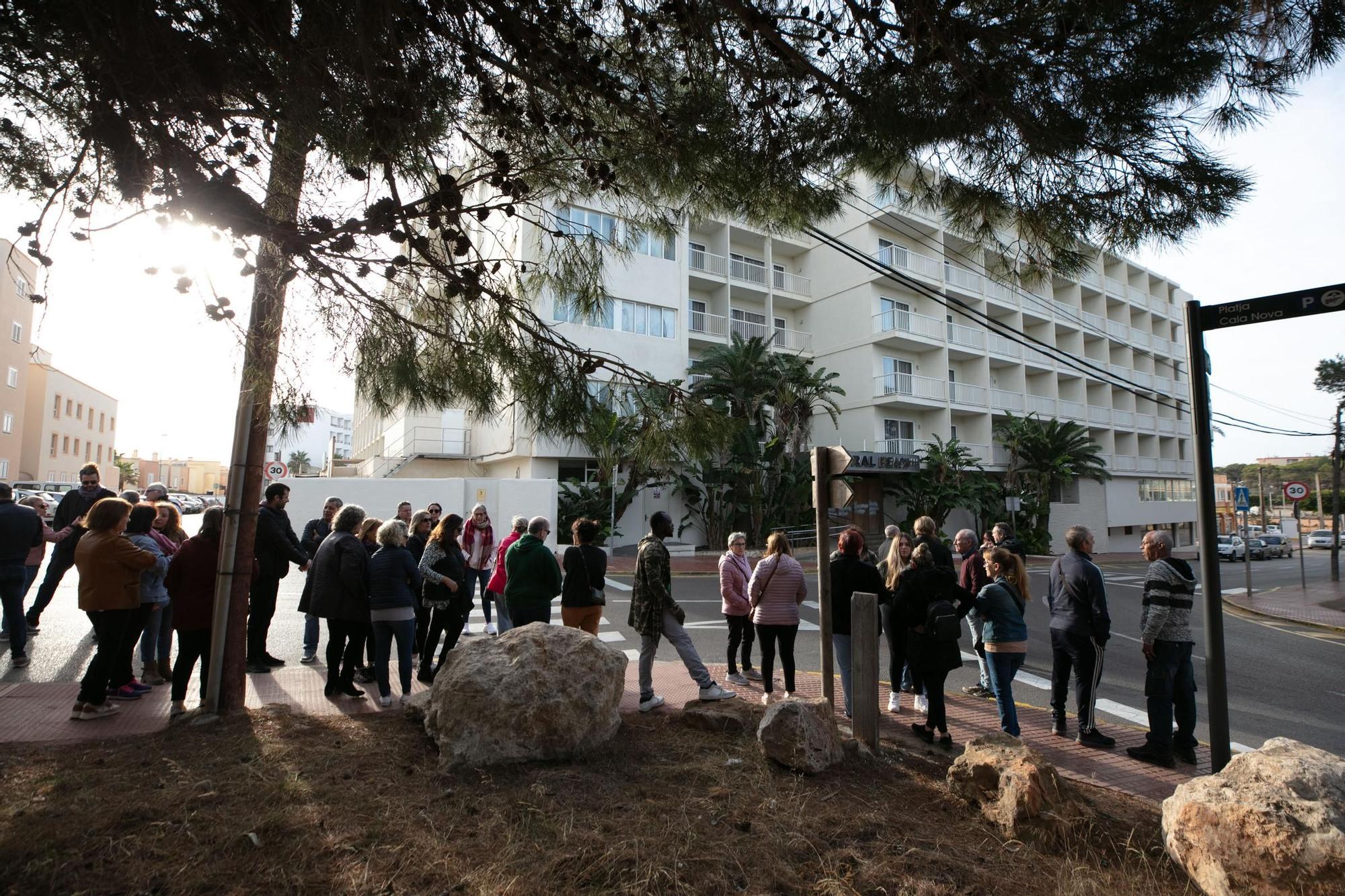 Aquí están las fotos de la concentración de trabajadores de hoteles de la cadena By Llum en es Canar