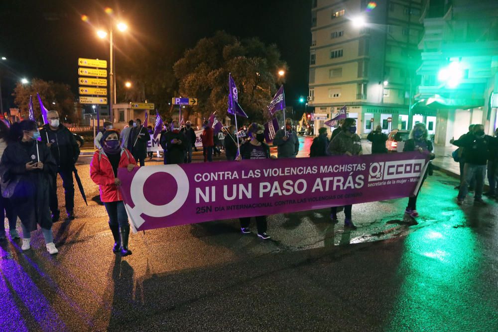 La manifestación por el 25N en Málaga, en imágenes