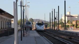 El tren rápido de Extremadura circula hacia Madrid con retraso