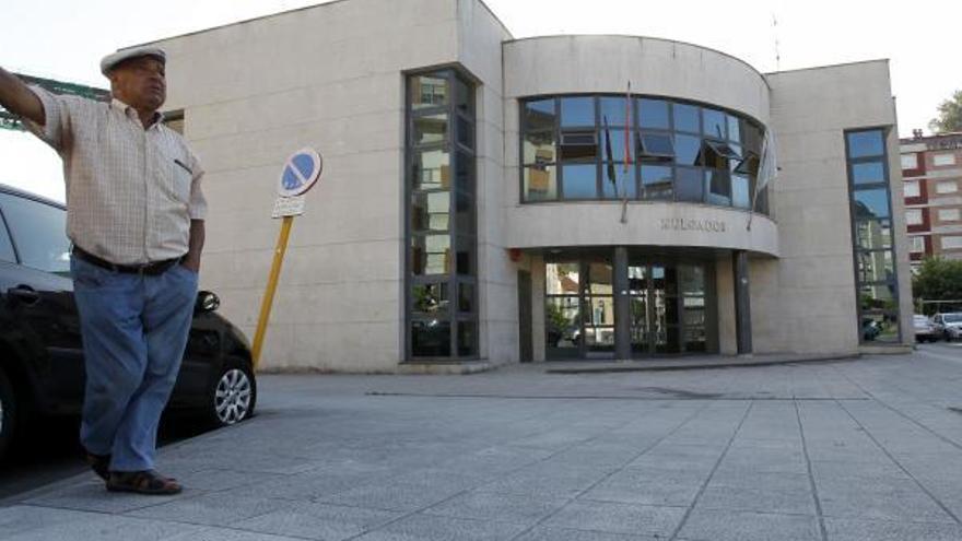 Fachada de los Juzgados de Redondela. / José Lores