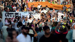 Piera muestra la cohesión del pueblo tras el ataque a la mezquita: "No conseguirán romper la convivencia"