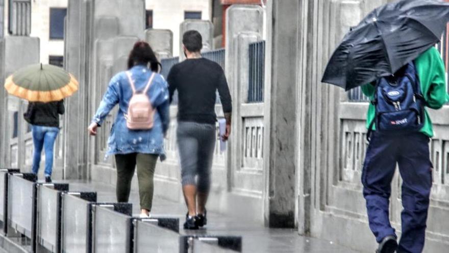 Las lluvias ya han empezado a caer en Alcoy, aunque de momento con no demasiada intensidad