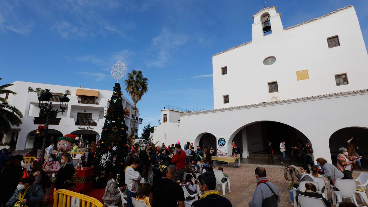 Sant Josep vuelve a adelantar al mediodía la fiesta de las campanadas de Fin de Año