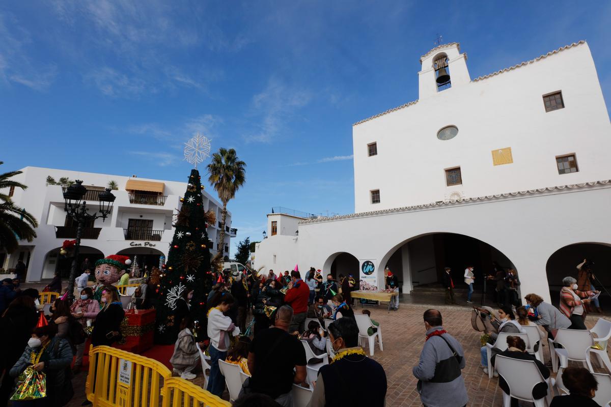 Sant Josep vuelve a adelantar al mediodía la fiesta de las campanadas de Fin de Año