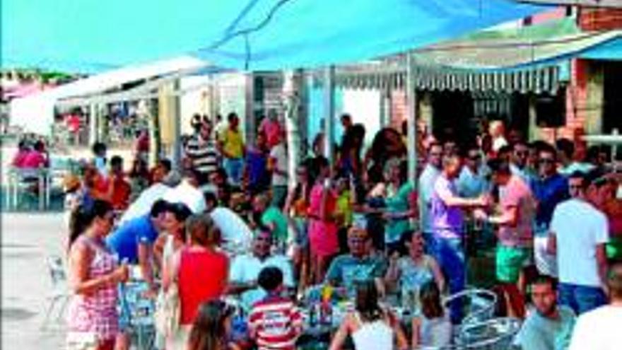 Buen ambiente en la feria de día, pese al gran bochorno