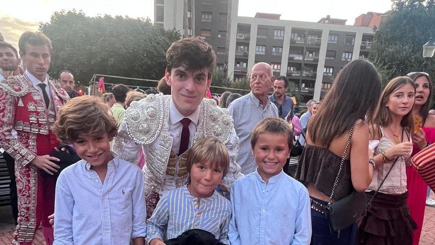 Una plaza con "un ambiente único" en el cierre de la feria taurina de Gijón