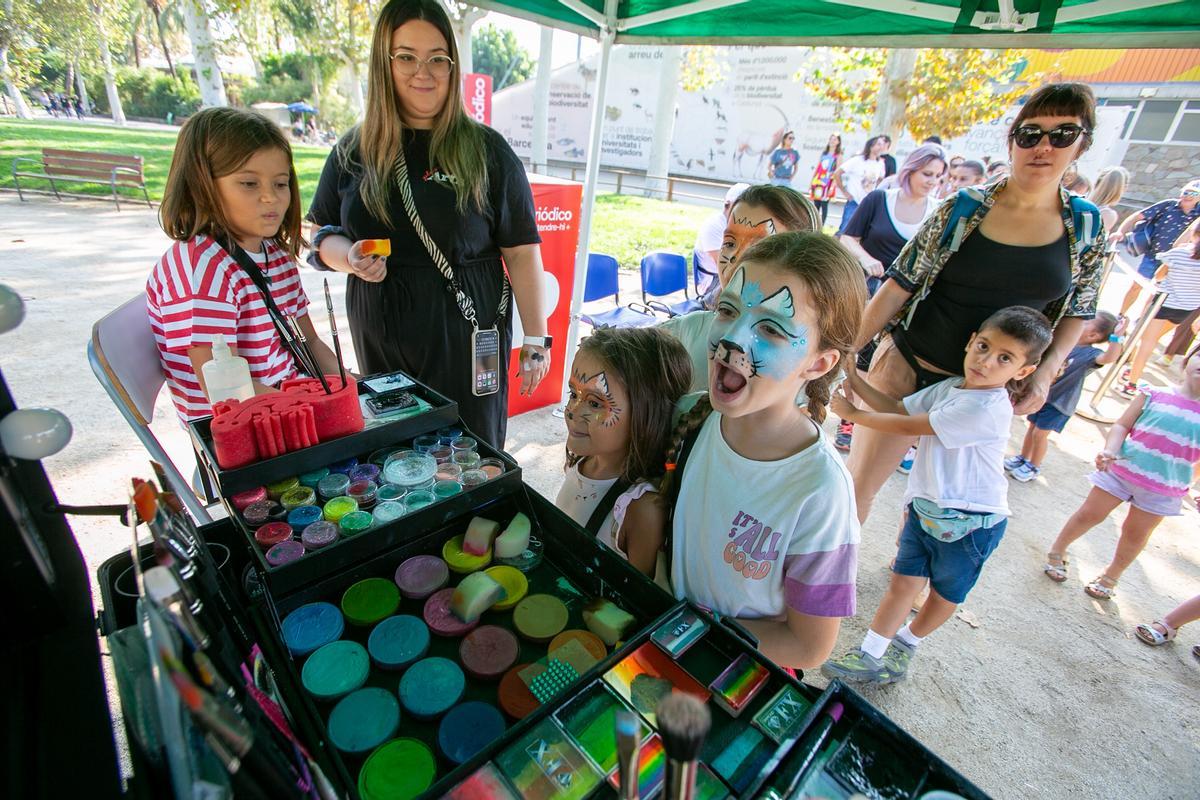 Fiesta solidaria de EL PERIÓDICO en favor de Aprenem Autisme en el Zoo de Barcelona