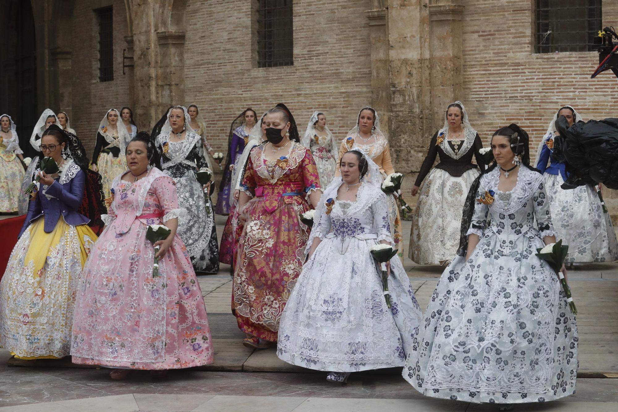 Búscate en el segundo día de ofrenda por la calle de la Paz (entre las 15:30 a las 17:00 horas)