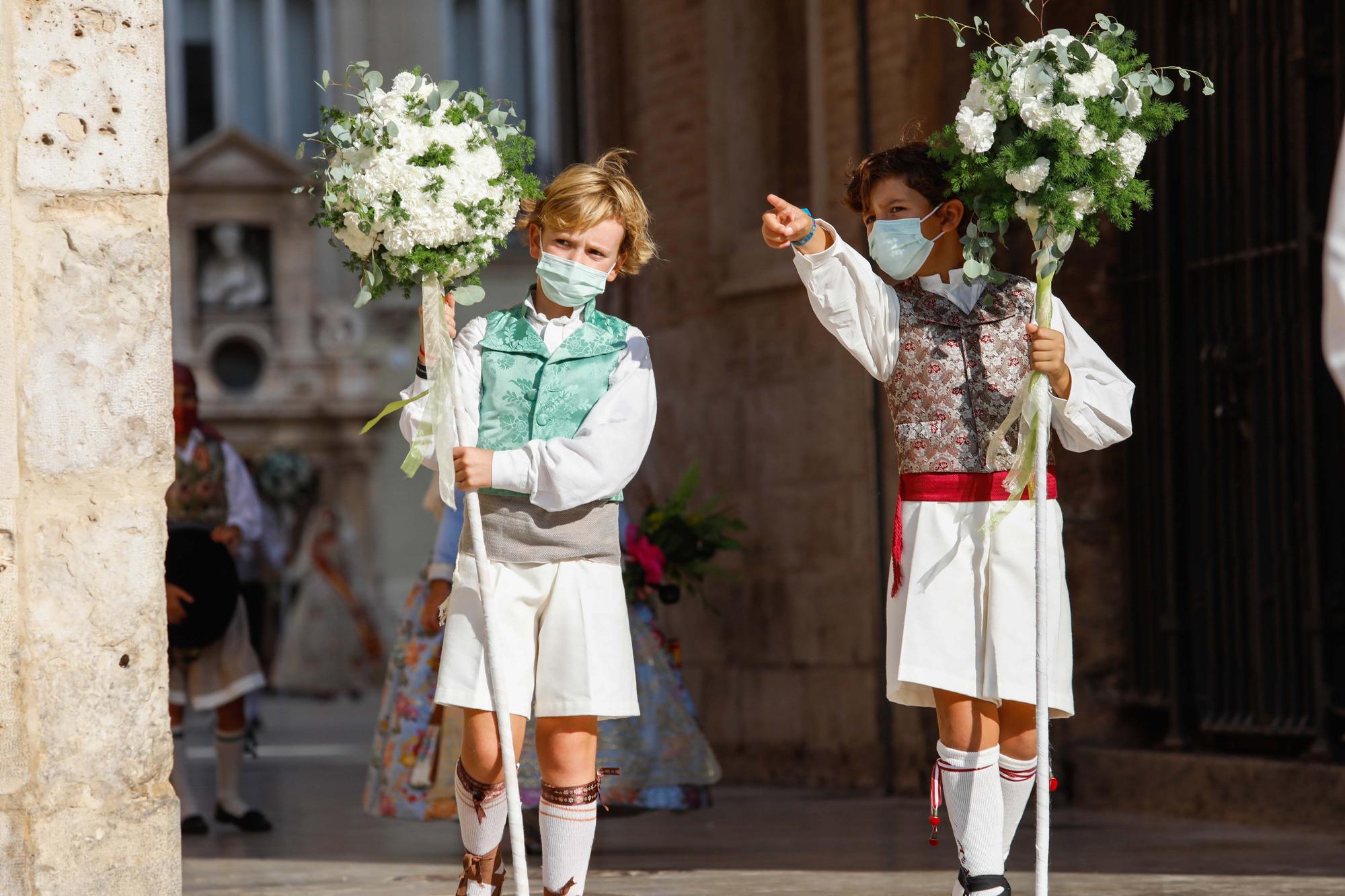 Búscate en el primer día de la ofrenda por las calles del Mar y Avellanas entre las 18:00 y las 19:00 horas