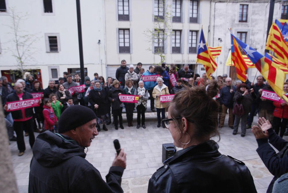 Els veïns de Verges donen suport a la desobediència de l''Ajuntament