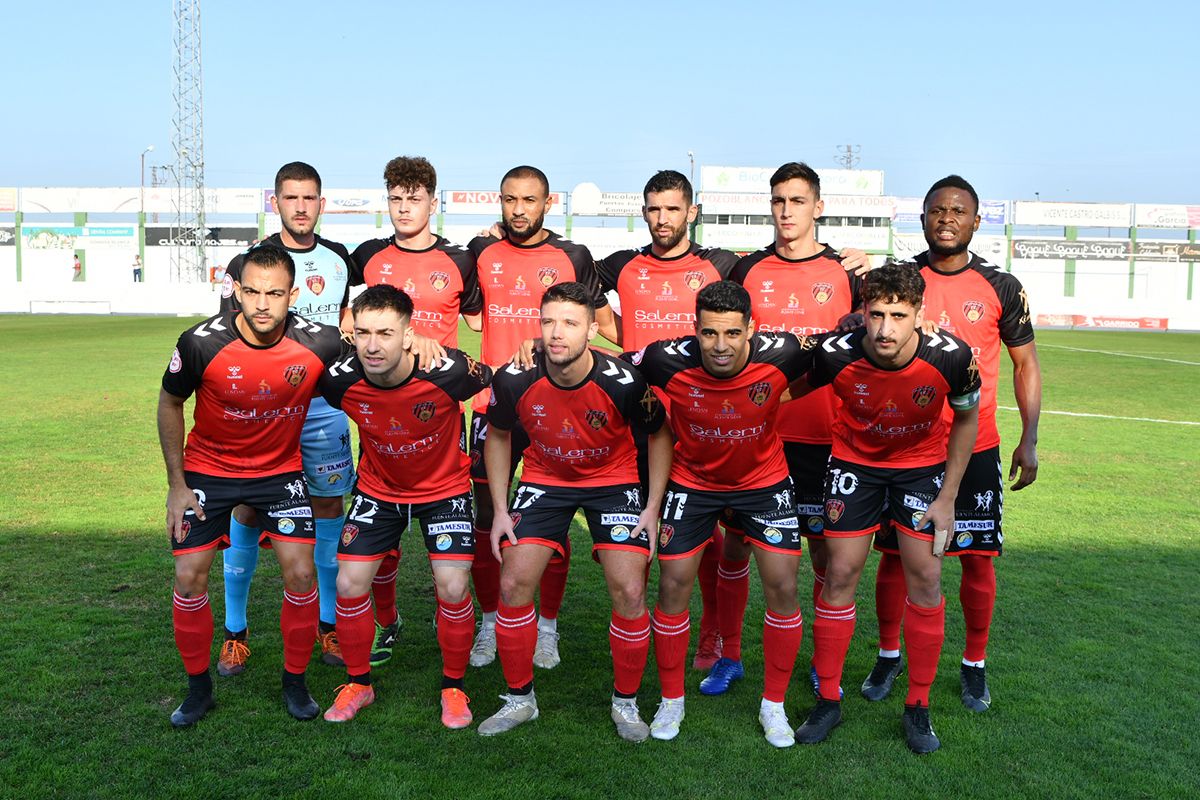 El Pozoblanco logra su primera victoria de la liga en el derbi ante el Salerm Puente Genil