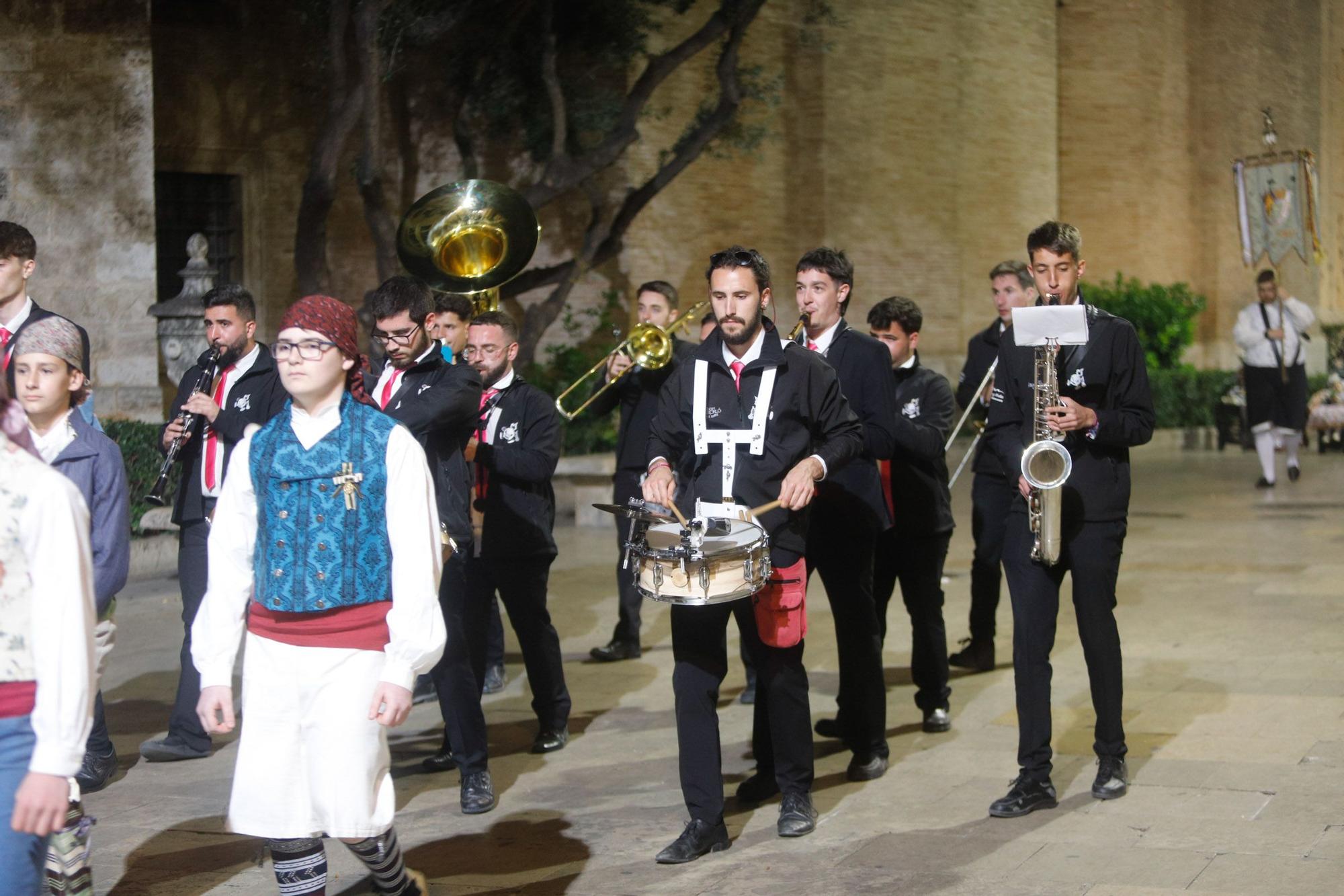 Búscate en el segundo día de la Ofrenda en la calle San Vicente entre las 22 y las 23 horas