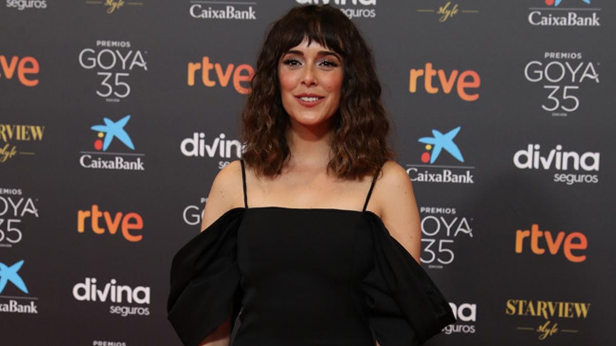 Belén Cuesta posa en la alfombra roja de los Premios Goya 2021