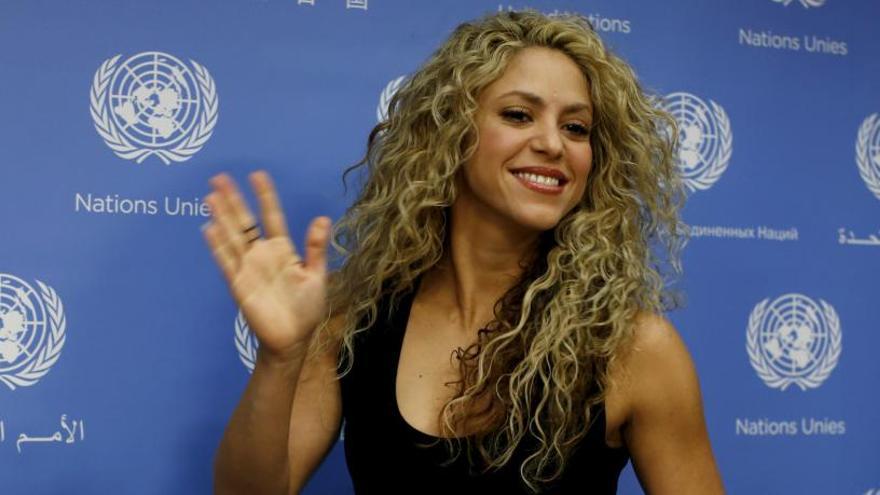 Shakira se sentará en el banquillo.