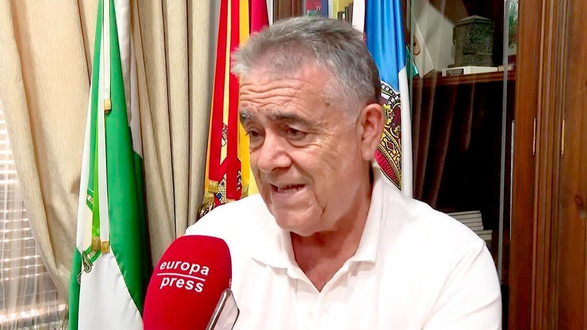 Francisco Bella (Grupo Ilusiona), alcalde de Almonte.