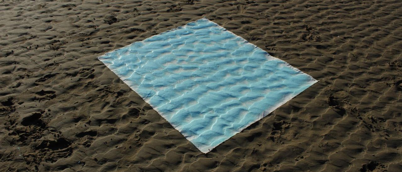 Fotografía del autor que documenta el proceso de creación de una de sus obras.