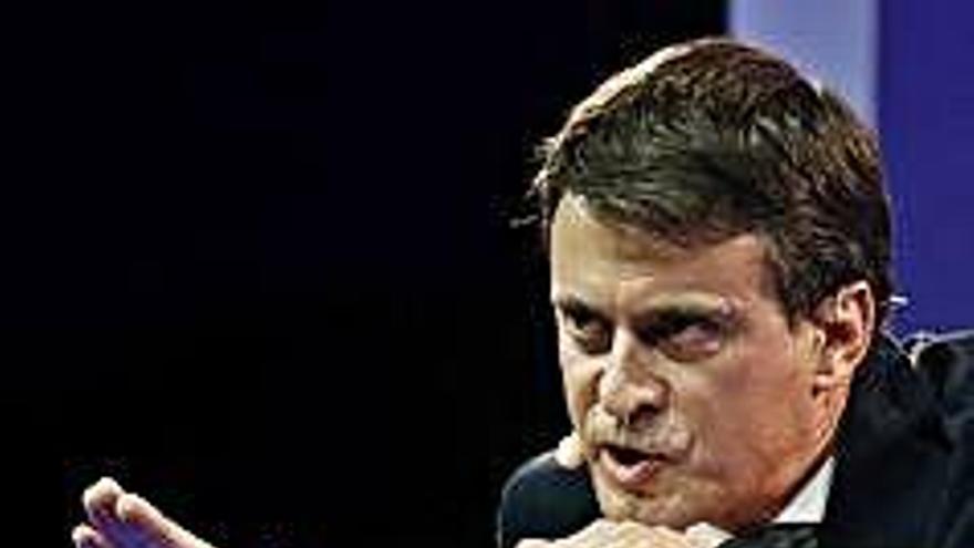 Valls aposta per un «canvi ambiciós» per fer que Barcelona recuperi «el rumb perdut»