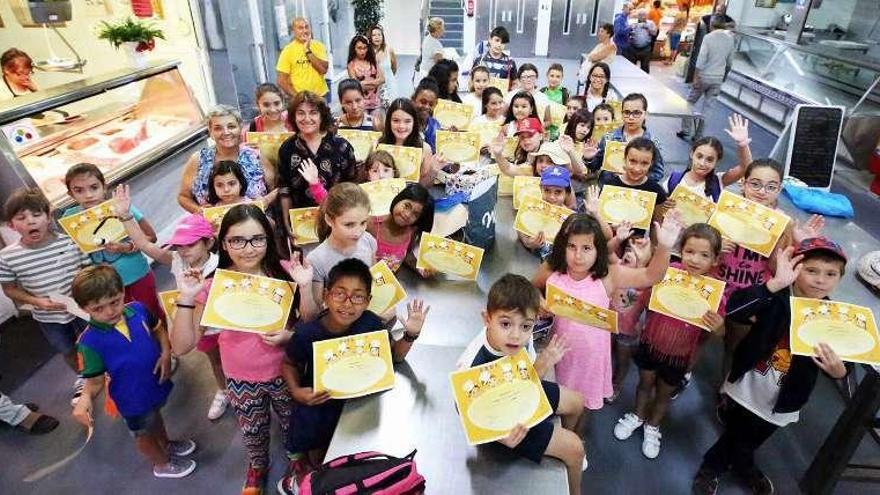 Niños participantes en el taller &quot;Ponte a Cociñar&quot;. // D. P.