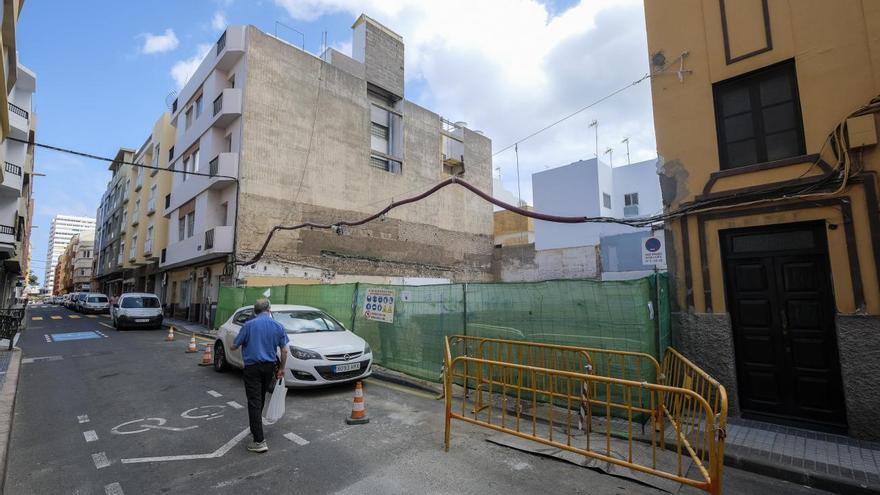 La renovación  urbanística de Arenales avanza  al ralentí