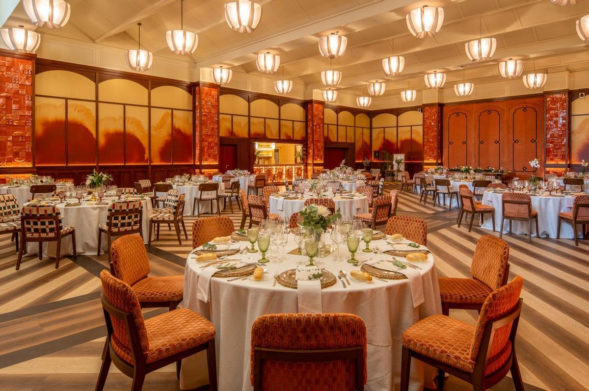 Elegancia, cercanía y un punto lifestyle que encaja con parejas que valoran la autenticidad.