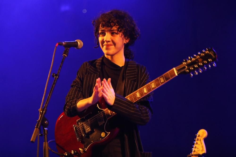 Concert de Núria Graham a la plaça de Sant Feliu