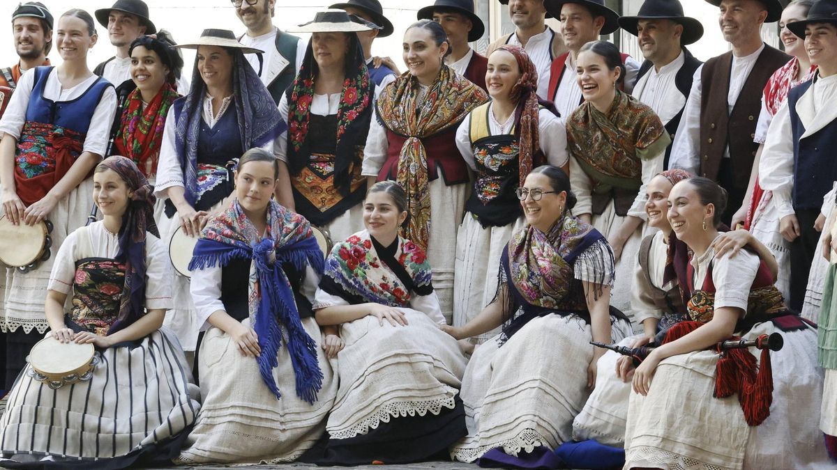 Integrantes de formaciones como Tequexetéldere en una pausa del Serán, en el Gaiás.