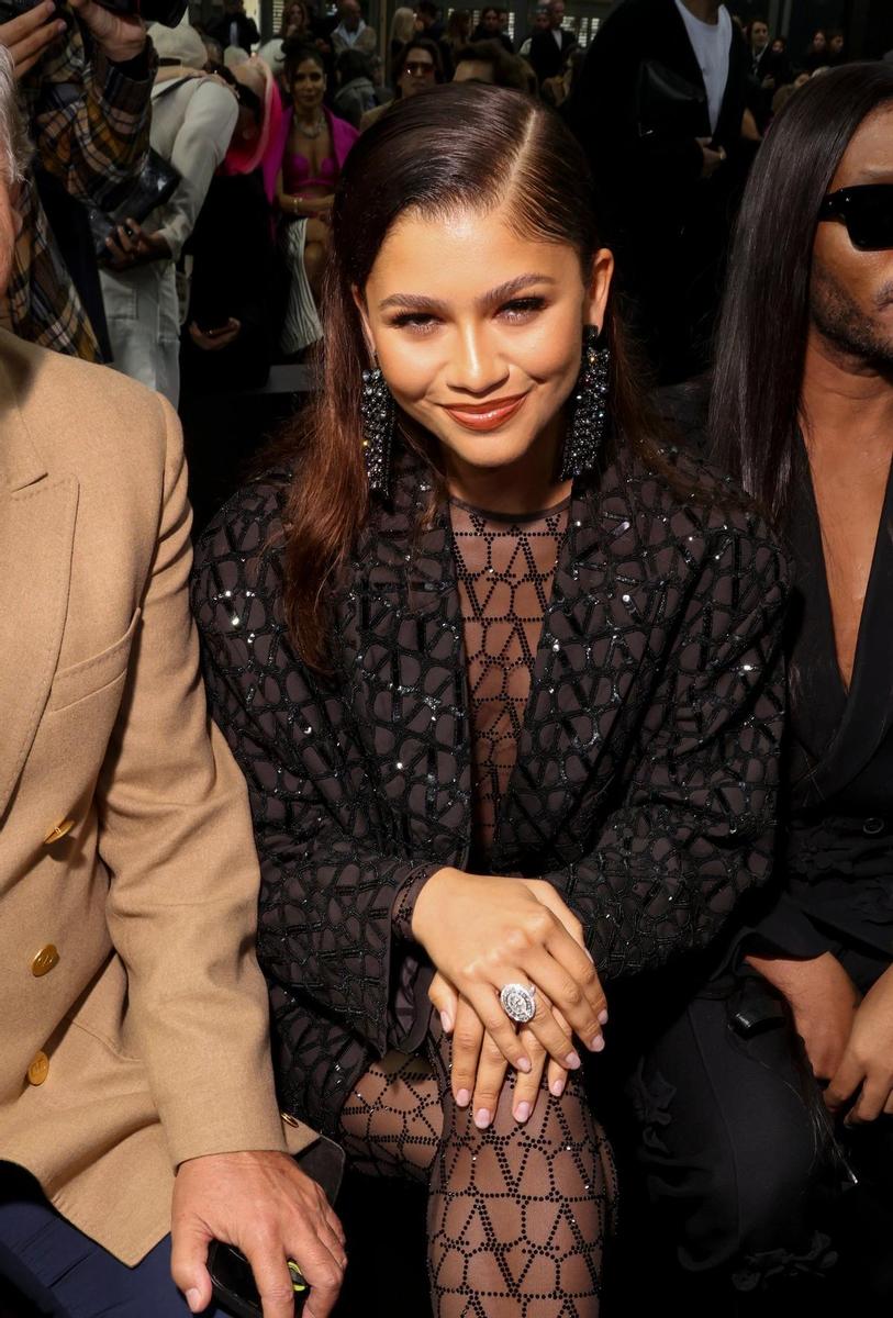 Zendaya, de Valentino en la Semana de la Moda de París