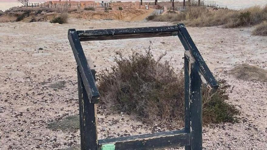 El PSOE de El Campello denuncia el abandono del paseo Voramar