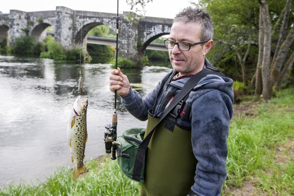 Primer día de la temporada de pesca del salmón