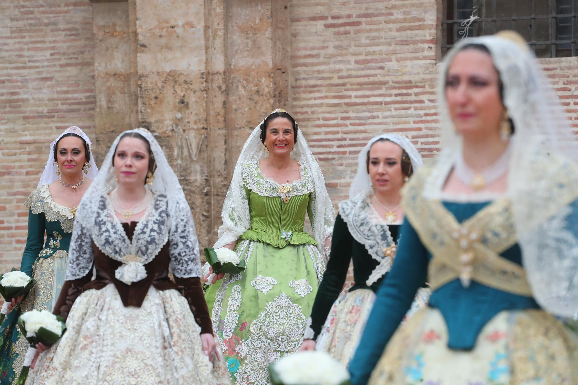 Búscate en el primer día de ofrenda por la calle de la Paz (entre las 15:30 a las 17:00 horas)