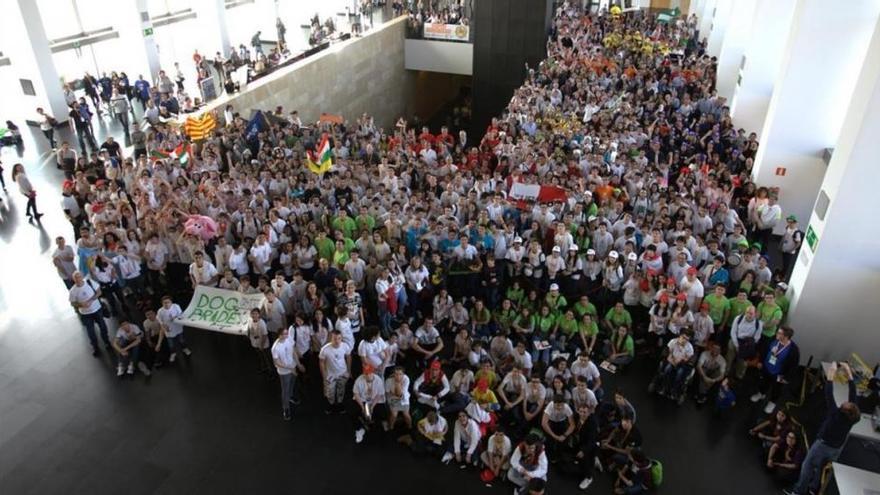 Más de 600 jóvenes demuestran su creatividad en la gran final del First Lego Leagu